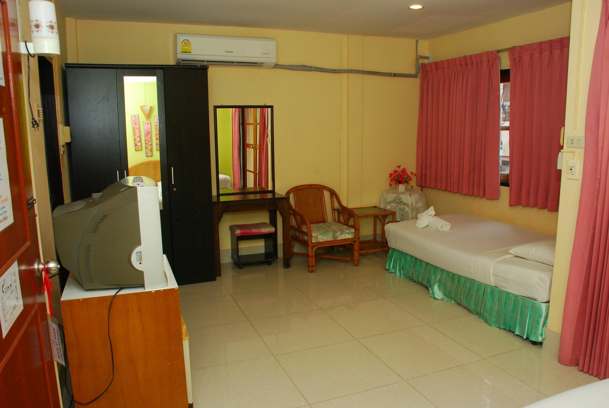 Nilawan Guesthouse Хуа Хин Екстериор снимка